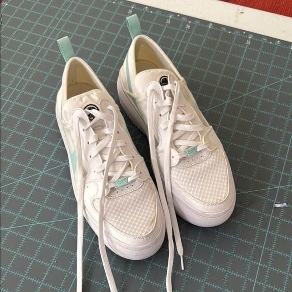 Nike White and Blue Sneakers with Breathable Mesh